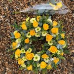 #### Yellow classic wreath
12