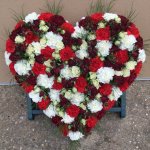 ### Mixed rose and carnation solid heart  15