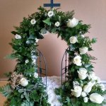 ### Loose foliage and roses gates of heaven  £125.00